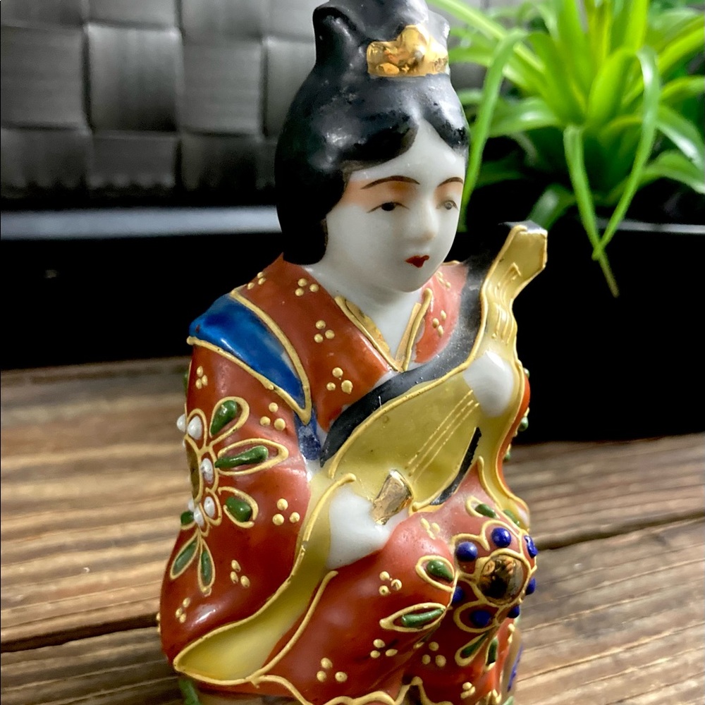 Kutani Ware Benzatien Benten Moriage Porcelain Figure God of Beauty Music Art